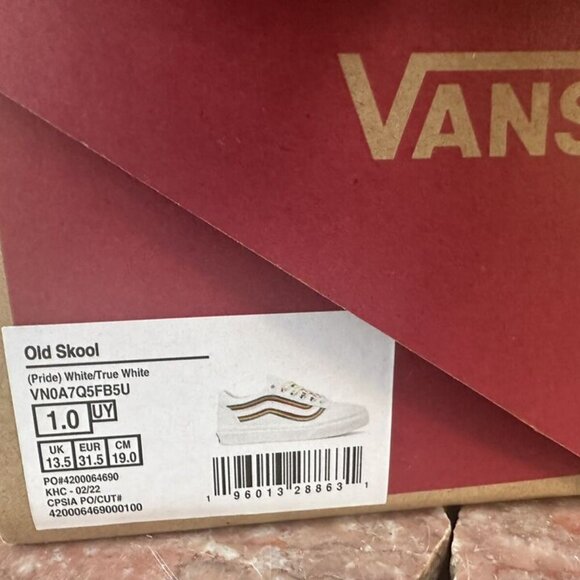 Kid's Vans Old Skool Sneaker Shoes Size 1/31.5EU Pride White Pride Youth Shoes - Picture 4 of 8